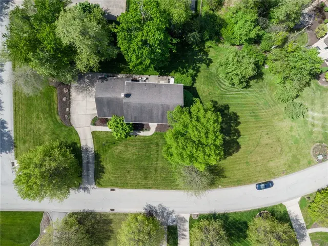 3224 Hampton Oaks Drive gallery image 12