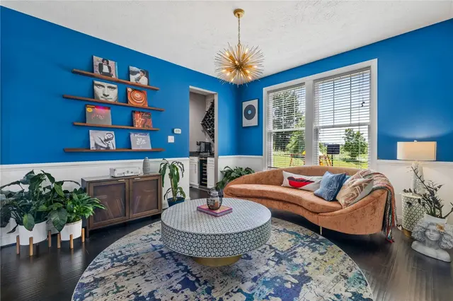 323 Eagle Drive gallery image 26