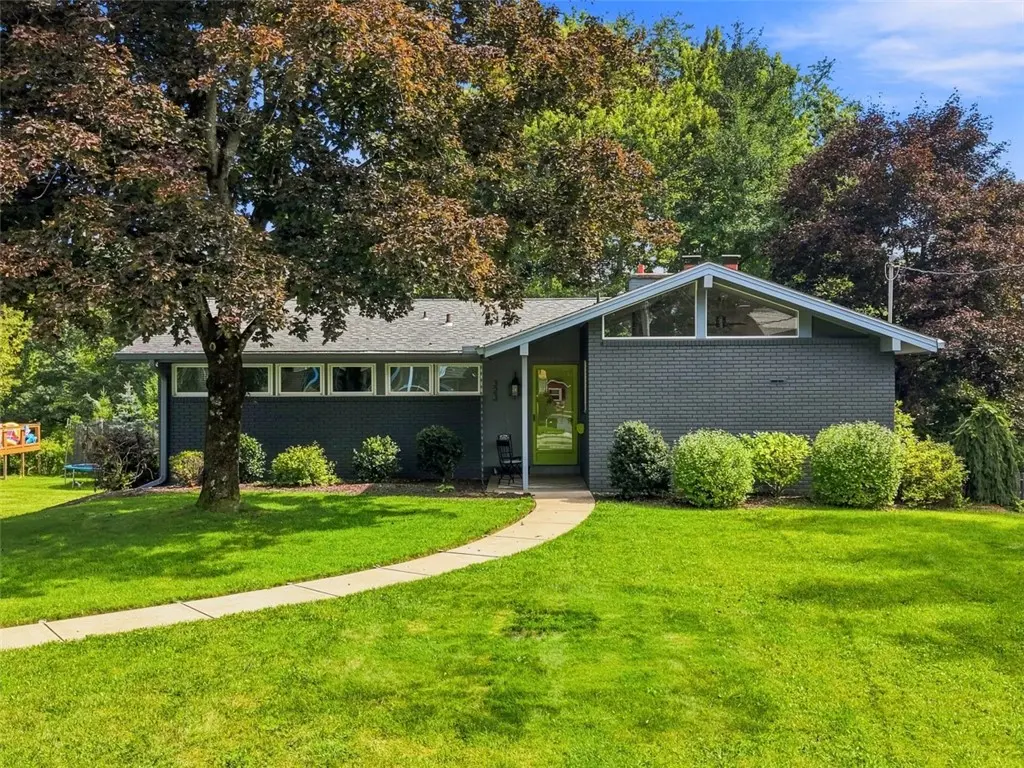 323 Tadmar Ave