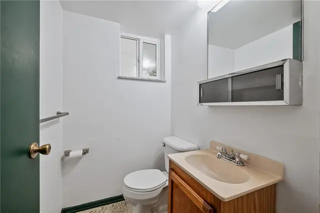 324 Haugh Dr gallery image 16