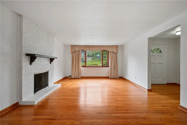 324 Haugh Dr gallery image 20