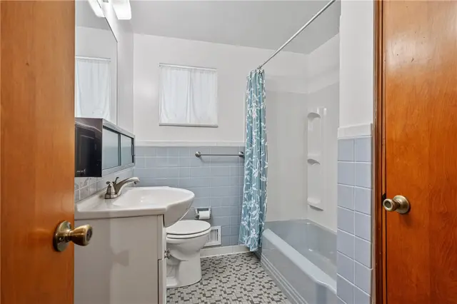 324 Haugh Dr gallery image 21