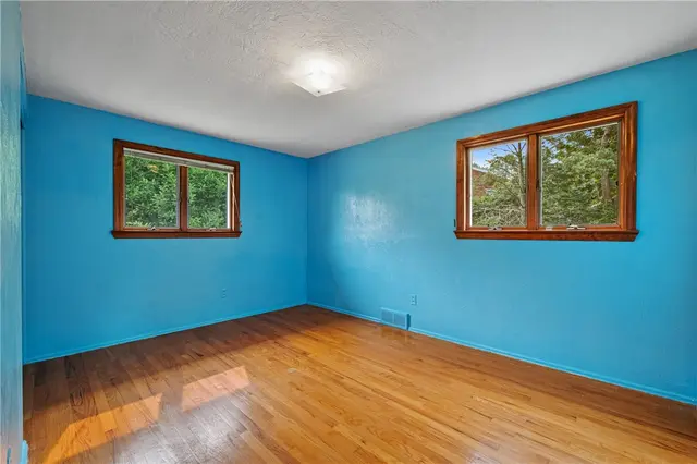 324 Haugh Dr gallery image 34