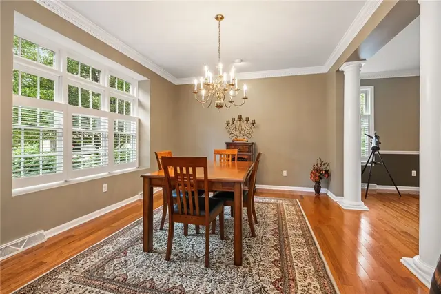 325 Tiffany Ct gallery image 3