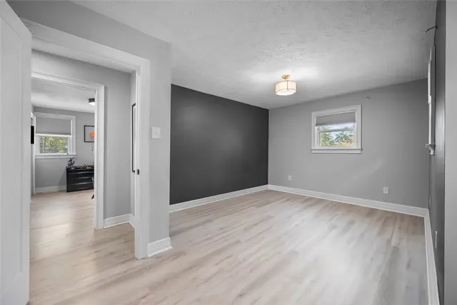 3255 E Hardies Rd gallery image 20