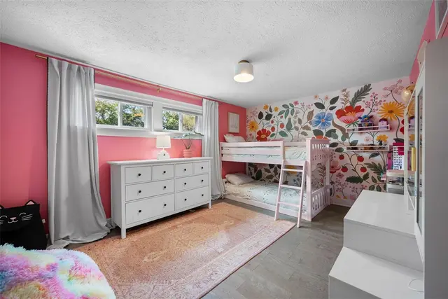 3255 E Hardies Rd gallery image 35