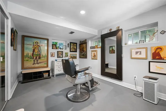 3255 E Hardies Rd gallery image 42