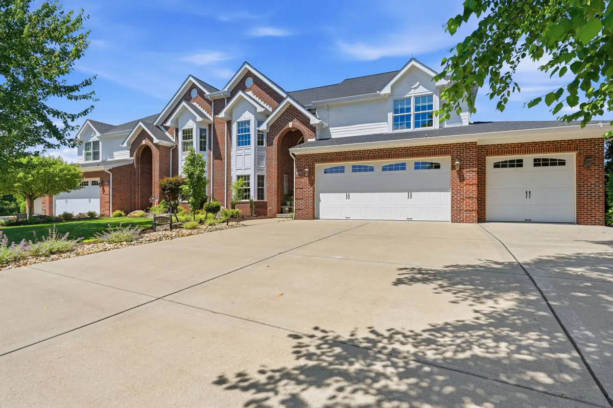 3264 Long Meadow Drive