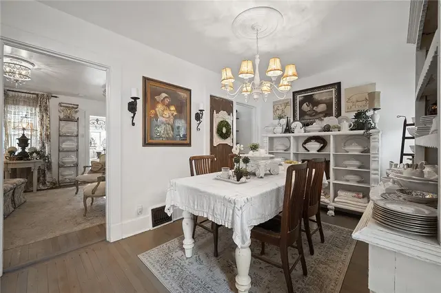 327 McCready Way gallery image 20