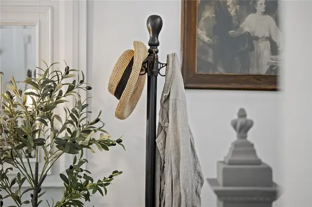 327 McCready Way gallery image 34