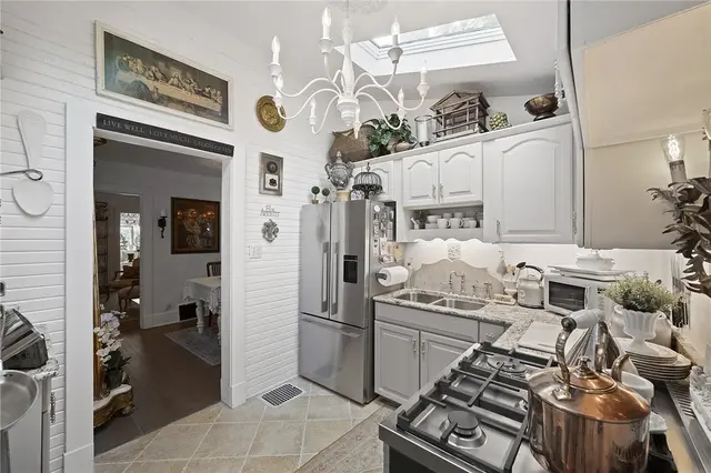327 McCready Way gallery image 42