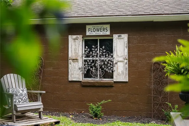 327 McCready Way gallery image 47