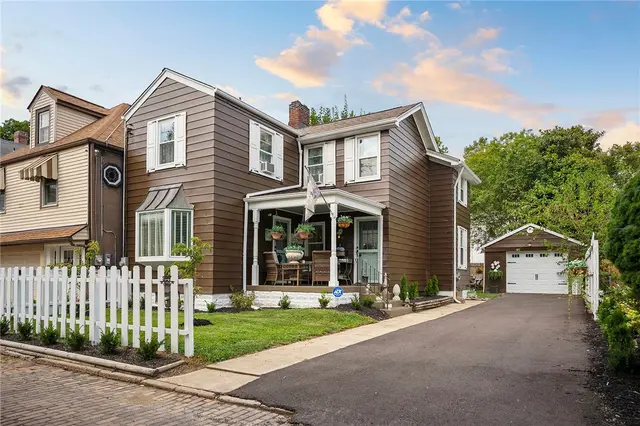 327 McCready Way