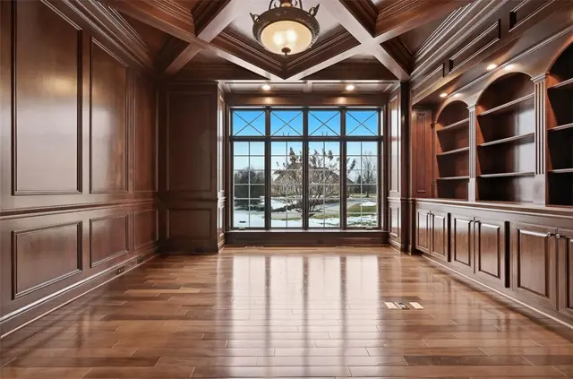 328 Cambridge Drive gallery image 15