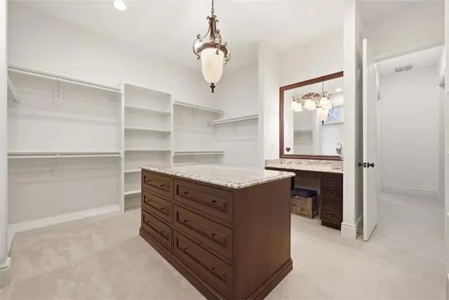 328 Cambridge Drive gallery image 27