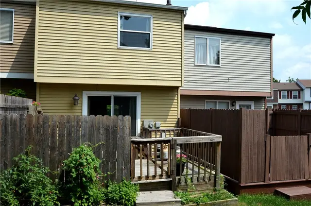 328 Fawn Trl gallery image 2