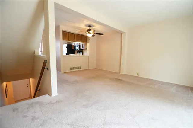 328 Fawn Trl gallery image 7