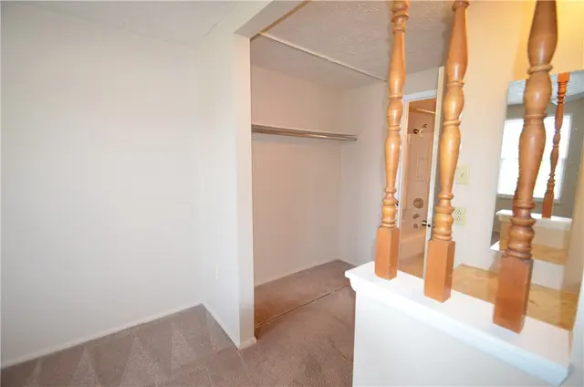 328 Fawn Trl gallery image 17