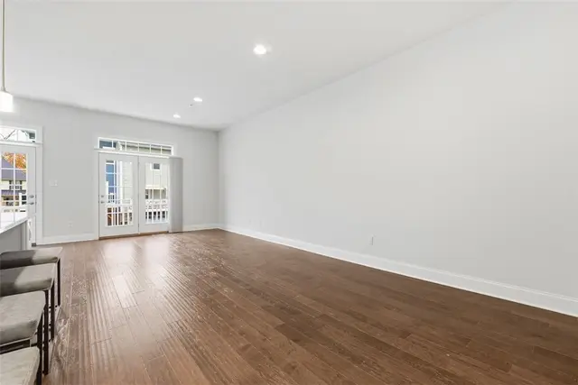 330 Osona Ln gallery image 2
