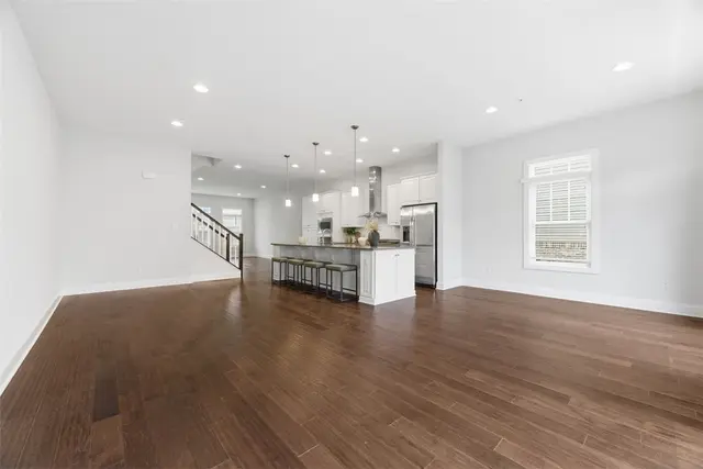 330 Osona Ln gallery image 4