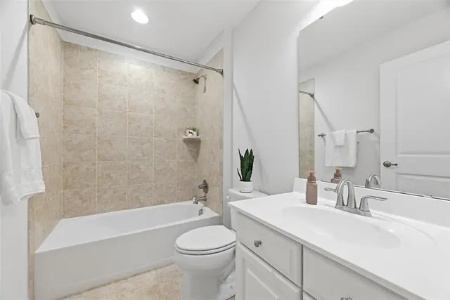 330 Osona Ln gallery image 12