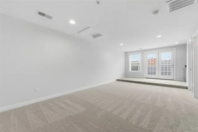 330 Osona Ln gallery image 24