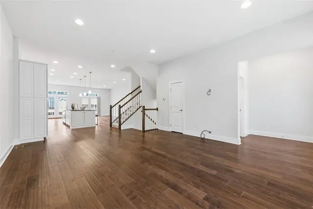 330 Osona Ln gallery image 35