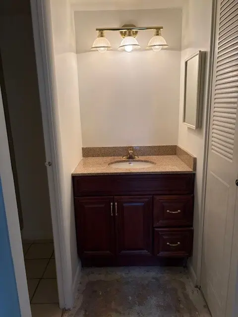 3302 Charlemagne Cir gallery image 12