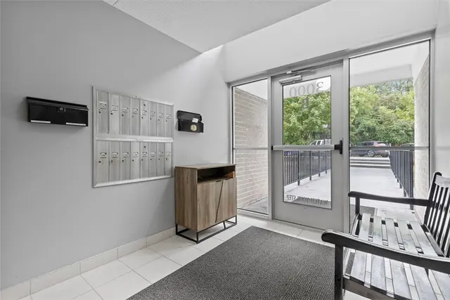 3305 Charlemagne Cir gallery image 10