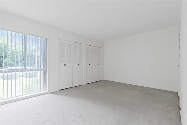 3305 Charlemagne Cir gallery image 19