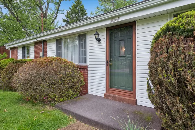 3305 Stag Drive gallery image 25