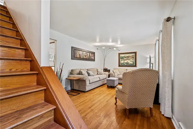 331 Eicher Rd gallery image 16