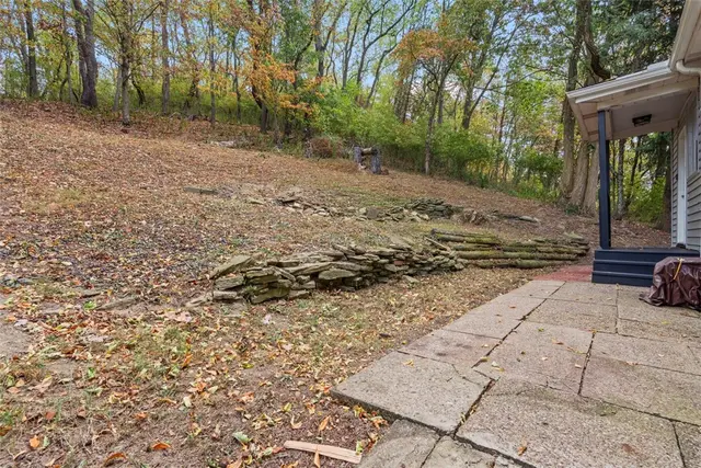 3316 Evergreen Rd gallery image 8