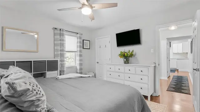 3316 Evergreen Rd gallery image 10