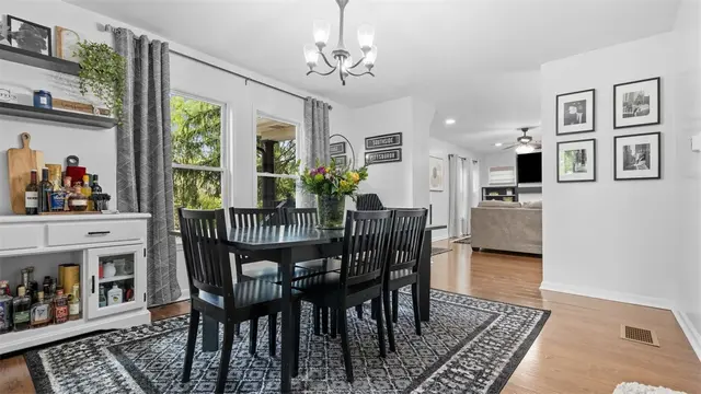 3316 Evergreen Rd gallery image 12