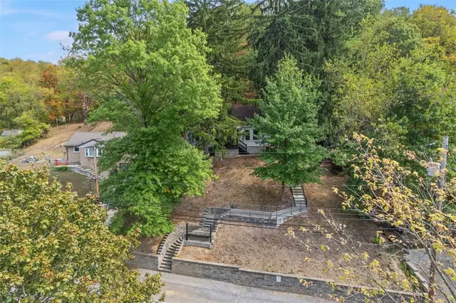 3316 Evergreen Rd gallery image 18