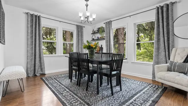 3316 Evergreen Rd gallery image 23