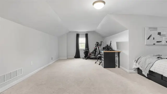 3316 Evergreen Rd gallery image 31