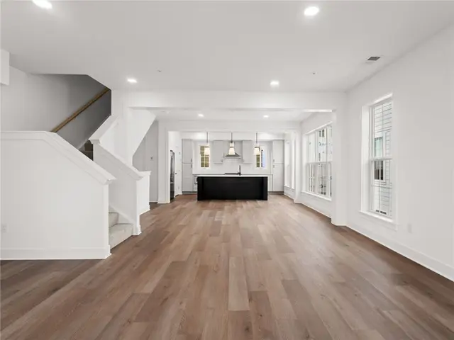 332 Highbridge Ln gallery image 11