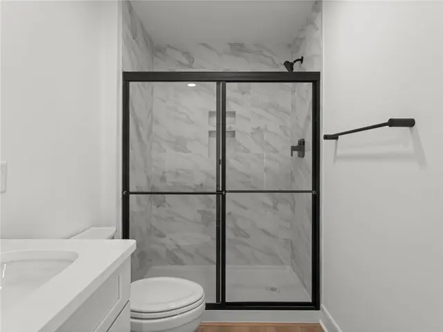 332 Highbridge Ln gallery image 19
