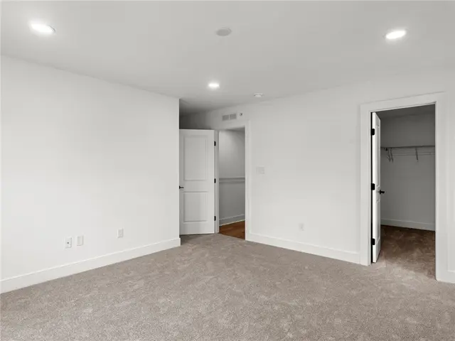 332 Highbridge Ln gallery image 25