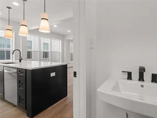 332 Highbridge Ln gallery image 29