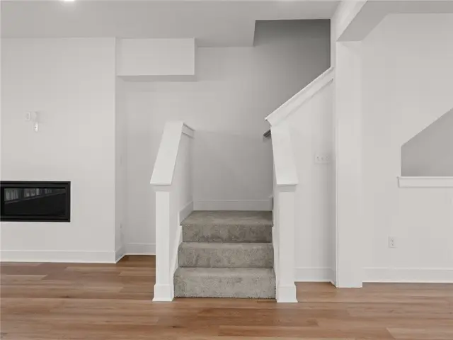 332 Highbridge Ln gallery image 31