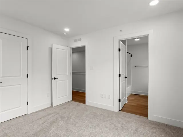 332 Highbridge Ln gallery image 37