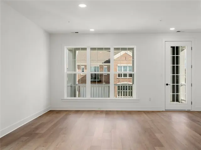 332 Highbridge Ln gallery image 40