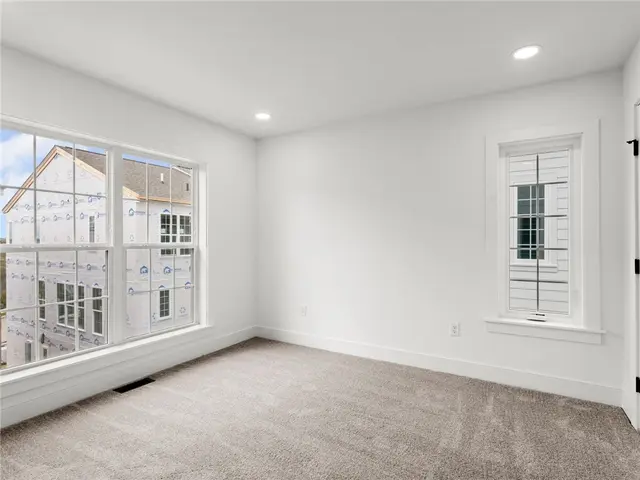 332 Highbridge Ln gallery image 41