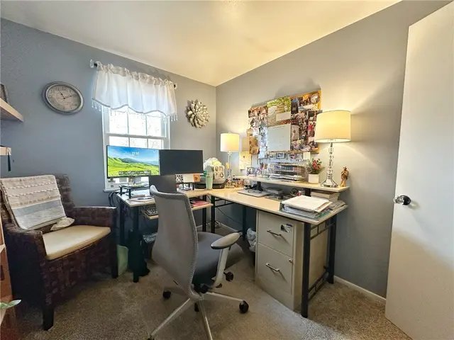 332 Parkwood Dr gallery image 27