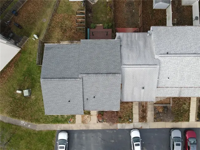 332 Parkwood Dr gallery image 46