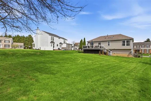 332 Whitetail Place gallery image 5