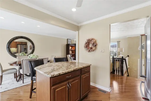 332 Whitetail Place gallery image 18
